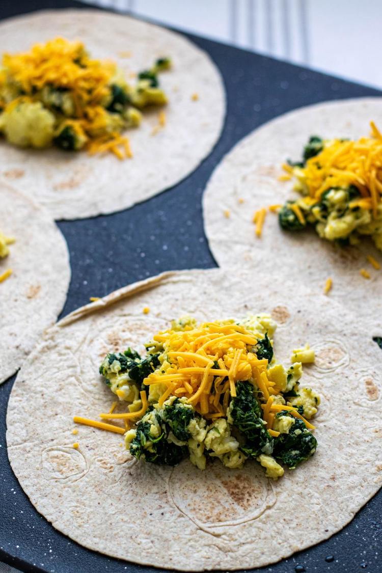Wraps Recipe - Spinach and Egg Wrap with Cheddar Cheese